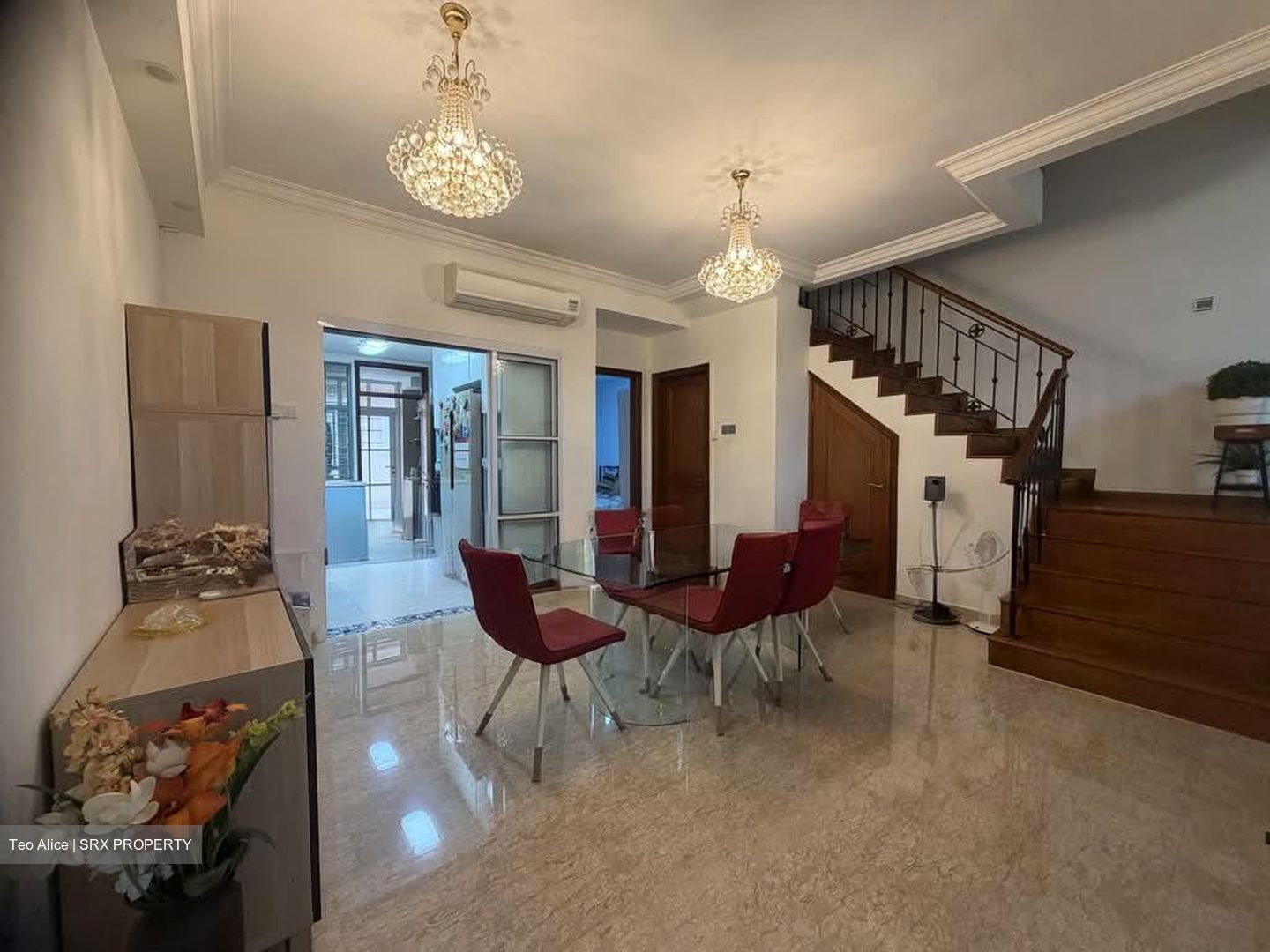 Pinewood Terrace (D25), Terrace #586184371